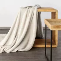 Eurofirany DESIGN 91 CINDY5 Minkštas ir švelnus pledas su įspaustu eglutės raštu, 170X210 cm, spalva: kreminė