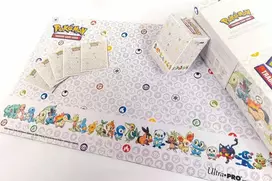 Pokémon starterių TCG rinkinys Ultra PRO: kilimėlis, įmautės, dėžutė