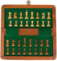 Italfama MAGNETINIAI mediniai klasikiniai šachmatai su perlenkiama medine lenta. 18,5x18,5cm., karalius: 3,1cm.