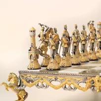 Italfama FLORENTIETIŠKAS RENESANSAS II: ypač prabangūs šachmatai iš Bronzos dengti tikru 24K auksu