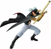 Banpresto One Piece Battle Record Dracule Mihawk figure 13cm