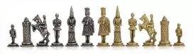 Italfama CAMELOT: metalinės šachmatų figūros. Aukštis: 6,7cm., diametras: 2,4cm.