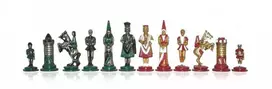 Italfama CAMELOT: metalinės spalvintos šachmatų figūros. Aukštis: 6,7cm., diametras: 2,4cm.