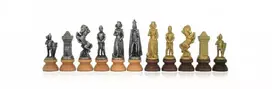 Italfama MARY STUART: metalinės/medinės šachmatų figūros. Aukštis 11cm., diametras: 3,2cm.
