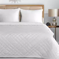 Eurofirany Baltas aksominis dekoratyvinis užtiesalas, 170x210 cm, viengulei lovai ar baldams, su dekoratyviniu dygsniavimu, lengva priežiūra, lovatiesė svetainei Lovatiesė
