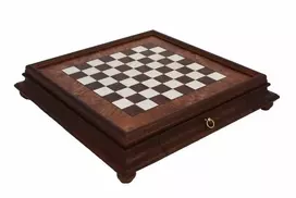 Italfama Vertingos guobos medienos šachmatų lenta SU DĖTUVE. 61x61cm., kvadratas: 5cm.