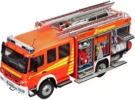 Revell Mercedes-Benz Atego LF20/16 1:24 gaisrinės sunkvežimio modelis