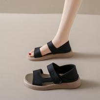 New flat sandals casual Velcro two wear beach shoes women's retro comfortable student Roman sandals 35 juoda