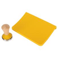 2Pcs Tamping Mat Silicone Coffee Pad with Beech Handle Tamper Set Kit for Home Office 58mm / 2.28in Tamper geltona