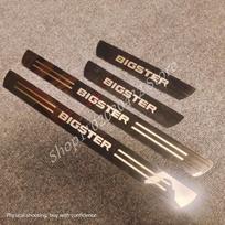 FOR DACIA BIGSTER 2024-2025 Stainless Sticker Door Sill Scuff Plate Guards Threshold Pedal Trim Car Accessories juoda