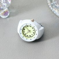 1pc Night Light Ring Watch Simple Fashion Punk Watch Ring Versatile Couple Finger Watch Mini Clock Retro Creative Pocket Watch balta