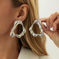 Wind Liquid Metal Pleated Spiral Stud Earrings, Design Sense Geometric Gemstone Round Glossy Earrings