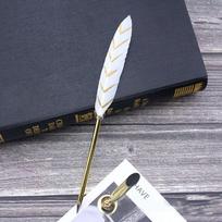 European Style Retro Feather Ballpoint Pen Christmas Gifts  Writing Tool Golden Feather Pen Novelty Stationery