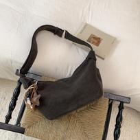 Vintage suede horn-shaped bag for women, large capacity, Korean niche, versatile, lightweight, suitable for work and commuting,