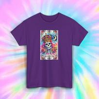 Drama Queen Skeleton T-Shirt | Gothic Tarot Card Tee | Colorful Skull Art S įvairiaspalvis