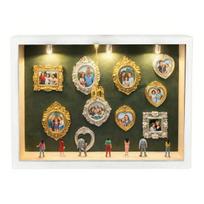 DIY Mini Museum Silhouette Box with Small Frames Figure Light Personalized Photo Frame Shadow Box Anniversary Wedding Birthday Decoration D