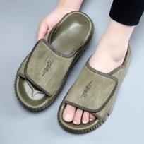Fashion 2025 New Designer Outdoor Flip-flops for Men British Summer Casual Beach Shoes Male Black High Quality Cow Leather Slippers Man 38