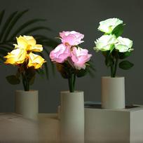 Kūrybinga rožių puokštė naktinė lemputė: Naktinė lemputė ir dekoratyvinė stalinė puošmena White Rose Night Light