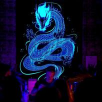 Qghot Tapestry: Dark Night Dragon Wall 75x100 juoda