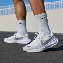 Nike Revolution 8 Summit White Photon Dust Silver 40.5