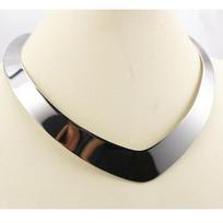 Fashion Jewelry Stainless Steel Necklaces V Shape Bib Collar Torques Necklaces Silver Color For Women Bohemian Short Necklace
