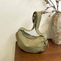 New large-capacity dumpling bag for women, ultra-lightweight crossbody bag, casual waterproof nyl shoulder bag, solid color Ko žalia