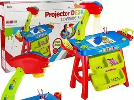 Lean Toys Edukacinis staliukas su projektoriumi