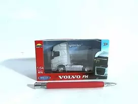 Rappa WELLY MODELIAI VOLVO SUNKVEŽIMIS 1:64