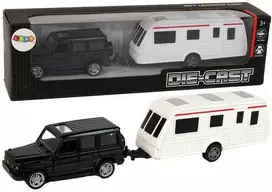 Automobilis Jeep su kempingo priekaba