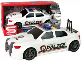 Policijos sportinis automobilis su garsais, baltas