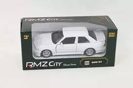 Daffi Model RMZ 5 BMW M3 E30 baltas K-145 11455