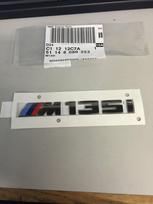 BMW F20 F21 Galinio Emblema Lipdukas Originalus 51148060253