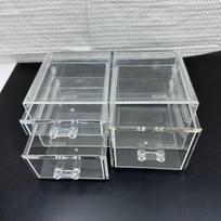 Skaidri plastikinė papuošalų dėžutė,  Skaidrus trijų tinklelis