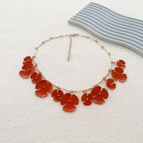 Personality bohemian fashion trend tandem painted metal flower pendant necklace for women for vacation oranžinė