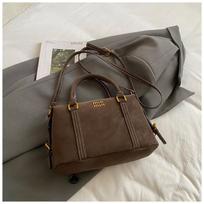 Retro handbag bag women's new winter shoulder messenger bag high value Boston pillow bag