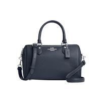 COACH rankinė Rowan 25 Vienspalvė Atsitiktinė Patogumas Logotipas Oda su grūdeliu Užtrauktuko užsegimas Metalo sagtelė Odinė Boston tipo rankinė Rankena Peties Crossbody krepšys Vidutinio dydžio mėlyna