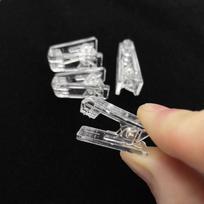 30 vnt. lipnios sieninės tapetų sąvaržėlės Akrilinės skaidrios pakabinamos spyruoklinės sąvaržėlės Plakatų nuotraukų sienos nuotraukų sąvaržėlės gray
