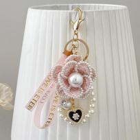 Boutique Pearl Chain Camellia Flower Weave Keychain Car Key Ring Bag Pendant Accessories Keyfob Women Girl Keyring Gift Jewelry rožinė