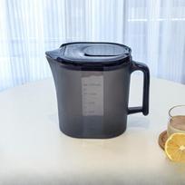 Cold Water Pitcher with Scale, Kitchen Baking, Household PP Thickened Large Capacity Measuring Cup, Plastic Cup, Cold Water Pitcher Pure black small