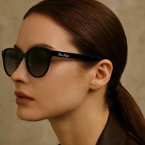 MaxMara sunglasses MM0108K 01B two-tone horn-rimmed frame worn by Han Hyo-joo