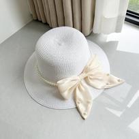 Nauja Vasarinė Elegantiška Hepburn Šiaudinė Skrybėlė Moterims Madinga su Perlais UV Apsauga Skrybėlė Nuo Saulės Atsitiktinė Paprasta Kvėpuojanti Paplūdimio Skrybėlė balta