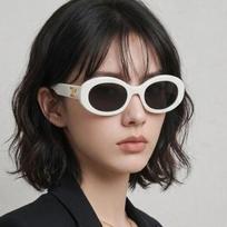 [Celine] Sunglasses CL40194U 25A Oval Horn-rimmed Fashion Triomphe V-Sunglasses