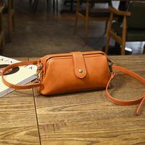 Japanese and Korean Mini Clip Bag, Women's Crossbody Bag, New Fashionable Doctor Bag, Single Shoulder Mobile Phone šviesiai ruda spalva