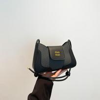 New retro underarm crescent bag fashion temperament high-end simple and versatile portable shoulder messenger bag juoda