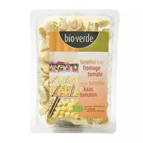 Švieži TORTELLINI su sūriu ir saulėje džiovintais pomidorais