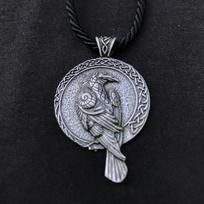 Skandinaviškas žavesio vėrinys Vikingų varno pakabukas Juodas paukštis Keltiškas varnos vėrinys Populiarus vyriškas papuošalas Ancient Silver C