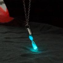 Women Men Glowing Luminous Sand Timer Car Pendant Glass Hourglass Bottle Ladies Couple Gift Lovers mėlyna