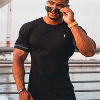 Male Fitness Bodybuilding Shirt Workout Tee Tops Summer Clothing Gym T-shirt Men Short Sleeve T-shirt Casual Slim T Shirt XS juoda