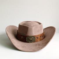 Heart Shaped Cowboy Hat Horse Head Leather Accessory Western Cowboy Hats Vintage Big-edge Gentleman Cowgirl Jazz Hat Holidays 56-58cm