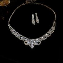 3Pcs U-Shaped Water Drop Pendant Necklace Rhinestone Crystal Bride Jewelry Set  Banquet sidabras